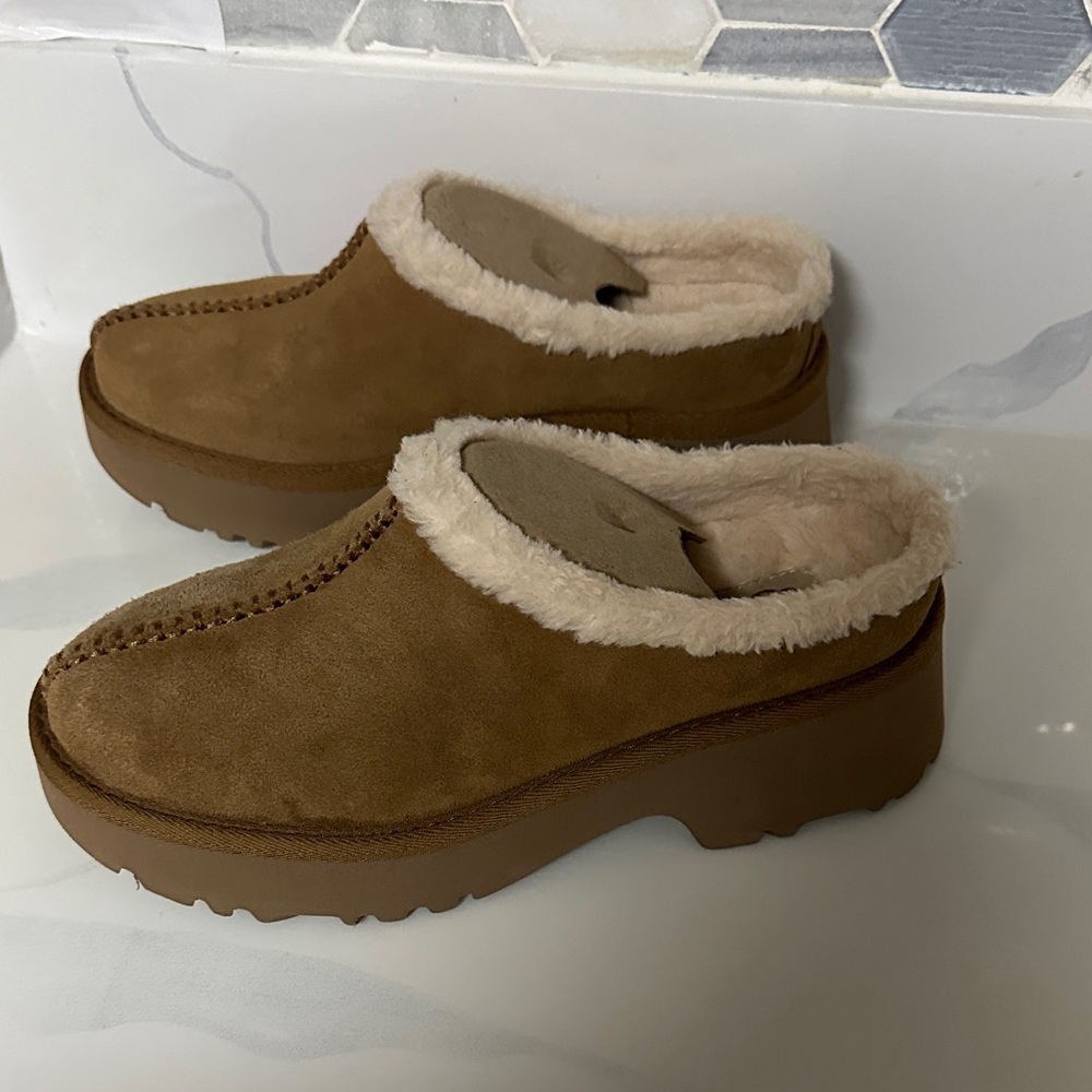 UGG Tan Shearling Lined Slippers - Picture 6 of 9